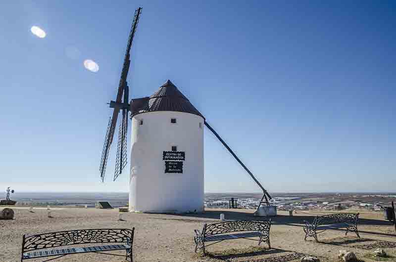 Cuenca - Mota del Cuervo 20 - molinos de viento.jpg